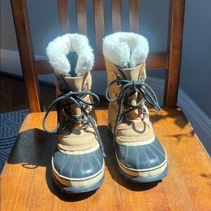Sorel Kids Tan and Black Rain & Snow Boots Size 3